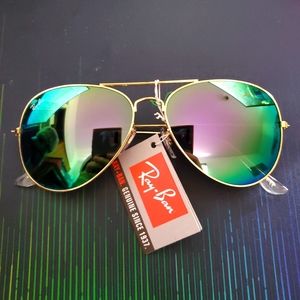 Ray Ban Aviator Sunglasses/Shades